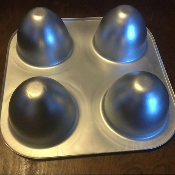 Vintage 1971 Wilton cake pans to make a Barbie in a dress cake. - Picture 2 of 5